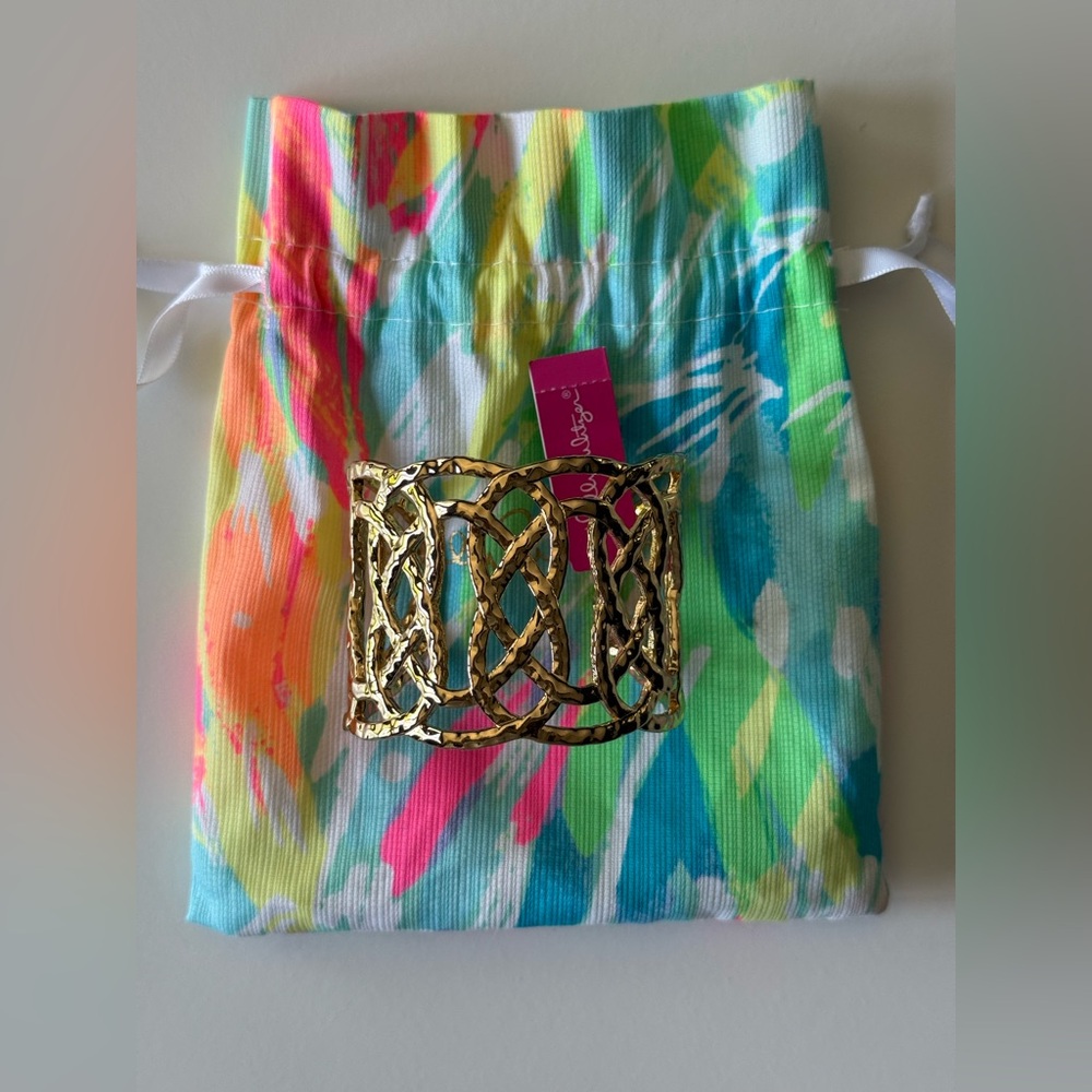 Lilly Pulitzer Gold-Colored Metal Bangle Bracelet